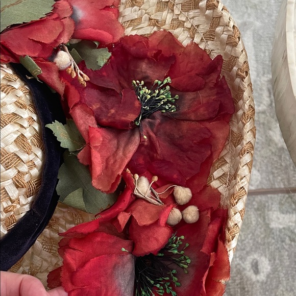 VINTAGE Chic Floral Straw Wide brim Hat with velvet Ribbon Poppies! - Picture 7 of 7
